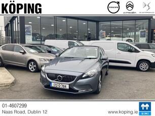 2017 - Volvo V40 Manual