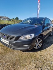 2017 - Volvo V60 Manual