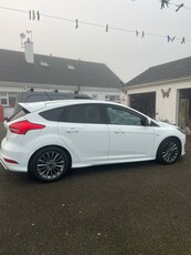 2018 - Ford Focus Manual