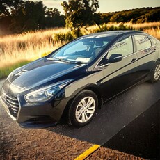 2018 - Hyundai i40 Manual