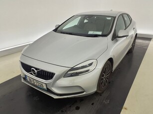 2018 - Volvo V40 Manual