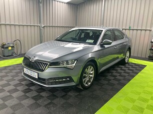 2020 - Skoda Superb Manual