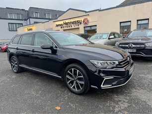 2020 - Volkswagen Passat Automatic