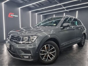 2020 - Volkswagen Tiguan Manual