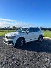 2020 - Volkswagen Tiguan Manual