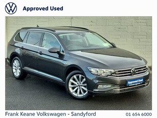 2022 - Volkswagen Passat Manual