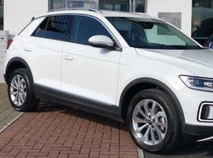 2023 - Volkswagen T-Roc Manual