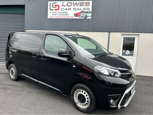 TOYOTA PROACE