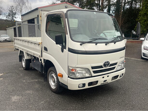 TOYOTA DYNA