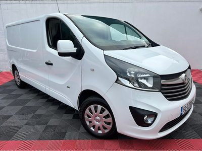 VAUXHALL VIVARO