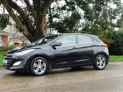 2015 (152) Hyundai i30