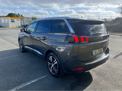 2019 (191) Peugeot 5008