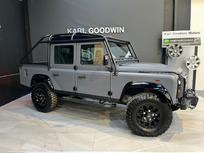 LAND ROVER DEFENDER