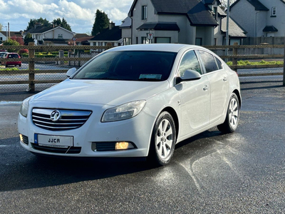 VAUXHALL INSIGNIA