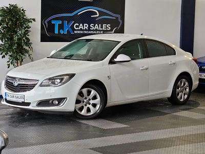 VAUXHALL INSIGNIA