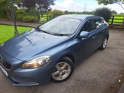 2014 - Volvo V40 Automatic