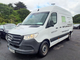 MERCEDES-BENZ SPRINTER