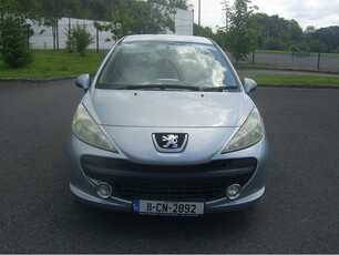 PEUGEOT 207