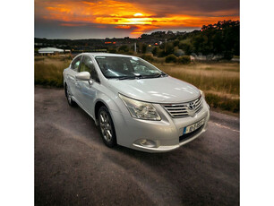 TOYOTA AVENSIS