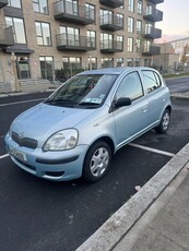 2004 - Toyota Yaris Manual