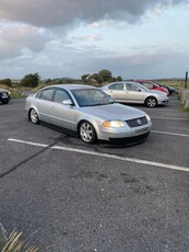 2004 - Volkswagen Passat Manual