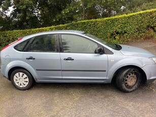 2005 - Ford Focus Manual