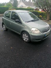 2005 - Toyota Yaris Manual