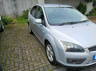 2006 - Ford Focus ---