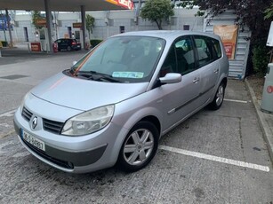 2006 - Renault Grand Scenic ---