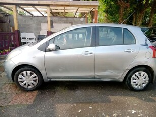 2006 - Toyota Yaris Manual