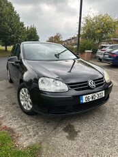 2006 - Volkswagen Golf ---