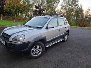 2008 - Hyundai Tucson Manual