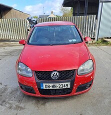 2008 - Volkswagen Golf ---