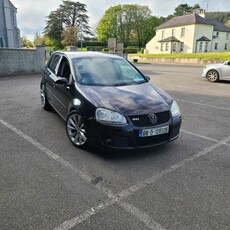 2008 - Volkswagen Golf ---