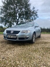 2008 - Volkswagen Passat Manual