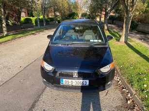 2009 - Mitsubishi Colt ---