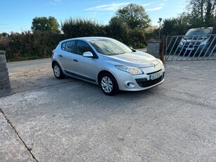 2009 - Renault Megane Manual