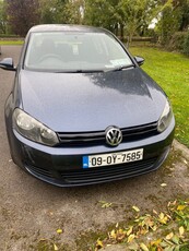 2009 - Volkswagen Golf ---