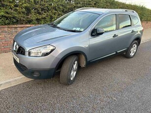 2010 - Nissan Qashqai+2 ---