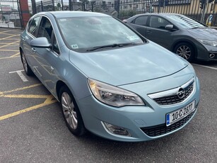 2010 - Opel Astra Manual