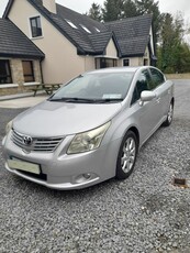 2010 - Toyota Avensis ---