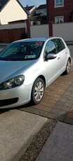 2010 - Volkswagen Golf ---