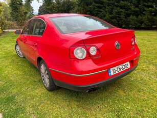 2010 - Volkswagen Passat ---