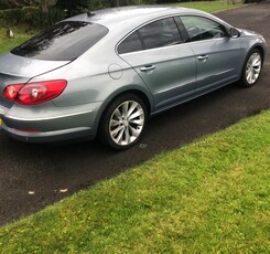 2010 - Volkswagen Passat Manual