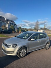 2010 - Volkswagen Polo Manual