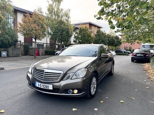 2011 - Mercedes-Benz E-Class Automatic