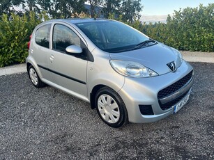 2011 - Peugeot 107 Manual