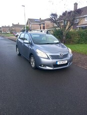 2011 - Toyota Verso Manual