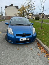 2011 - Toyota Yaris Manual