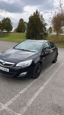 2011 - Vauxhall Astra ---